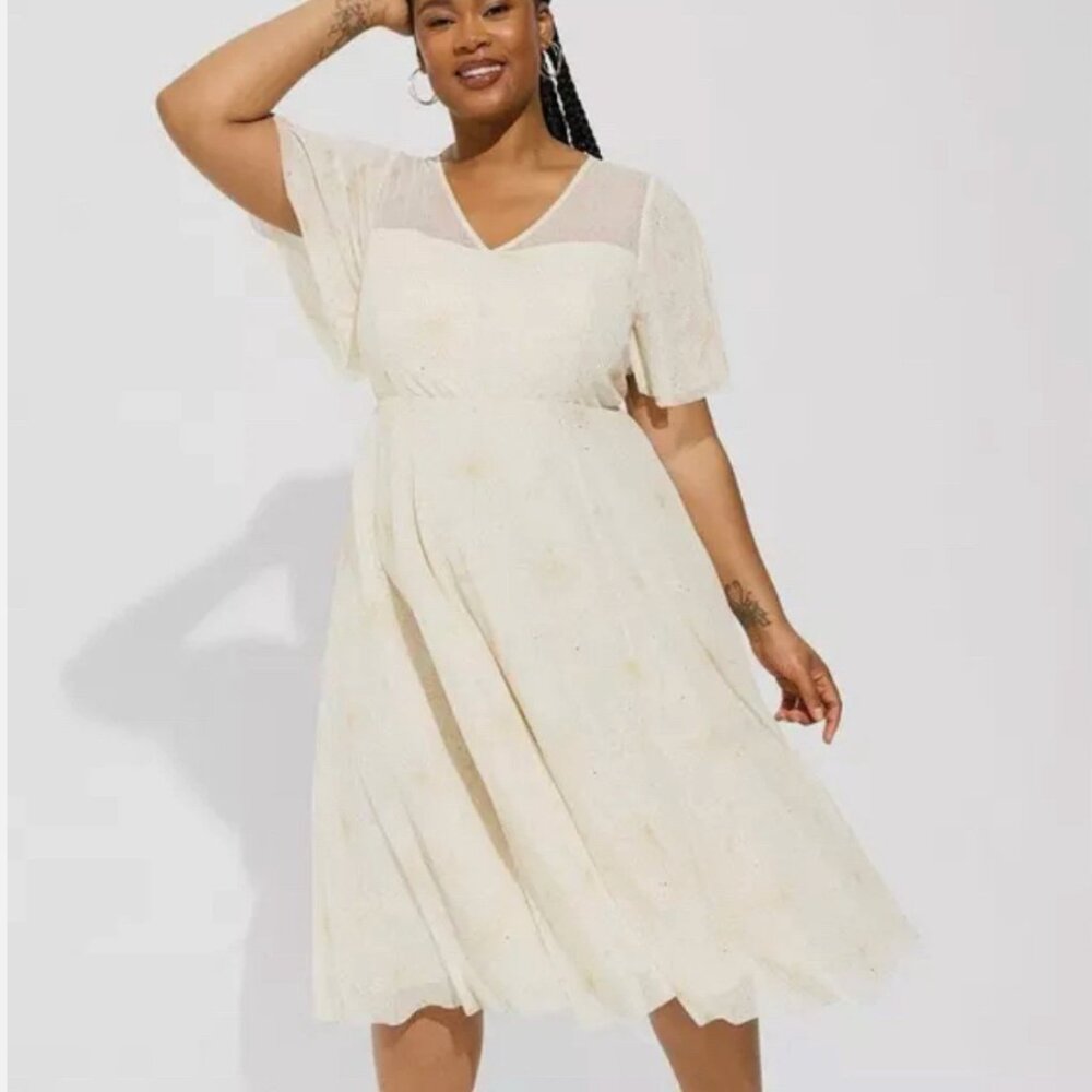 NWT Torrid Celestial Ivory Gold Flutter Sleeve Dress Size 16
